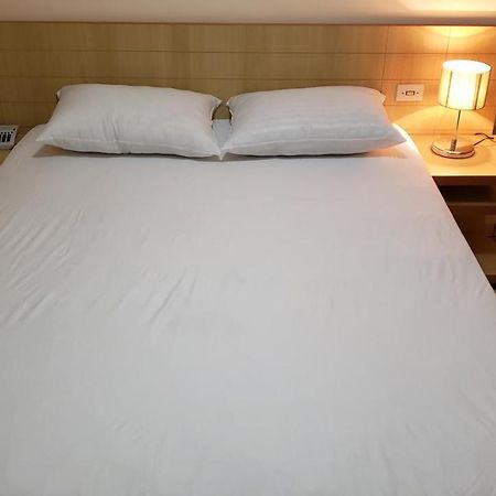 Apartamento Di Roma Rio Quente Aparthotel ภายนอก รูปภาพ